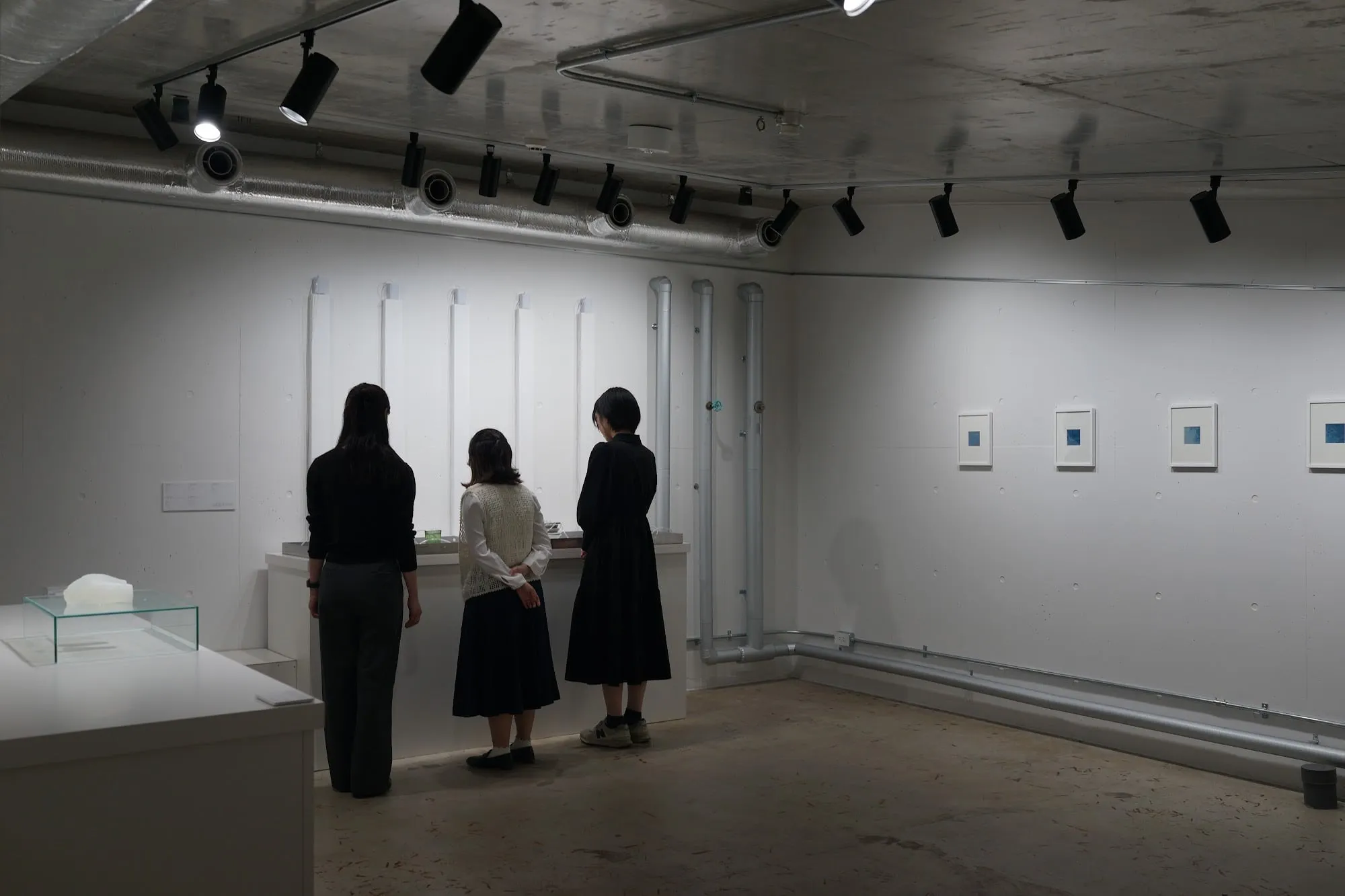 AFRODE CLINICにて個展『死んだ母の日展 ― すって、はいて、たしかに、そこに』開催 作品 3