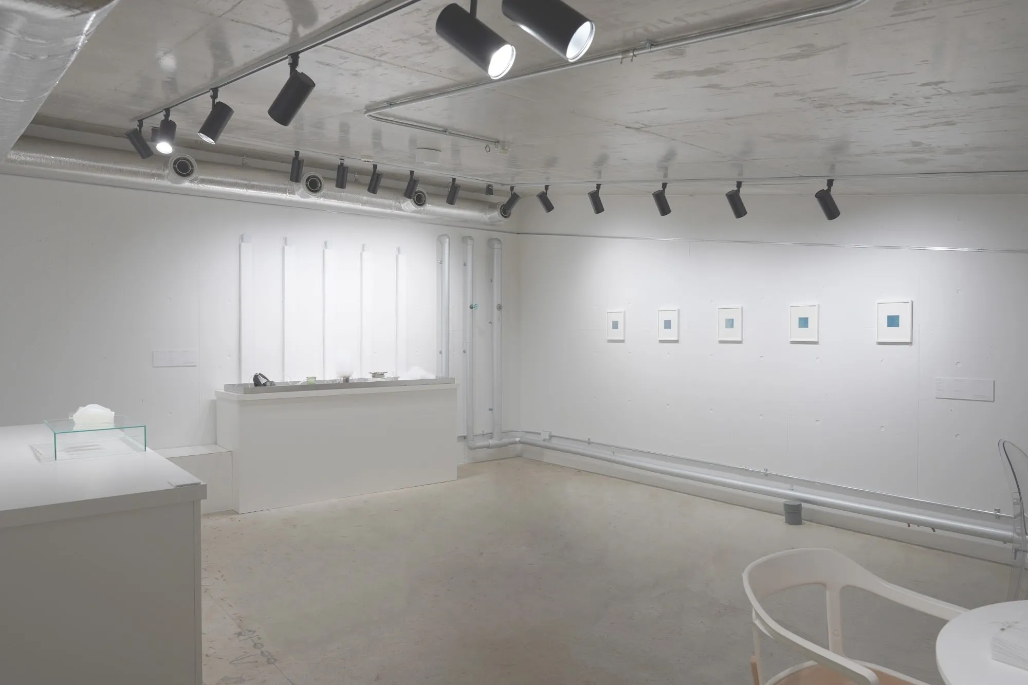AFRODE CLINICにて個展『死んだ母の日展 ― すって、はいて、たしかに、そこに』開催 作品 24